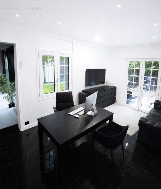 Maison à SAINT-MAUR-DES-FOSSES