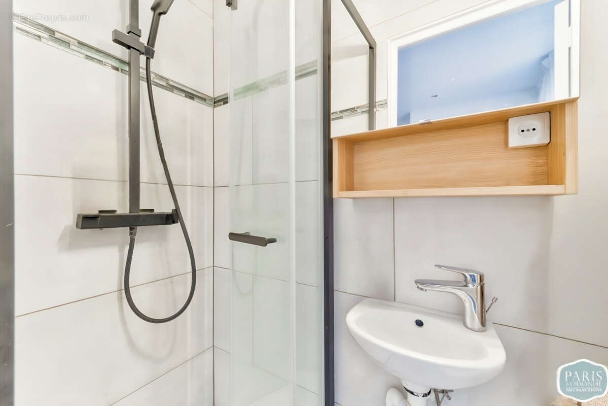 Appartement à PARIS-15E