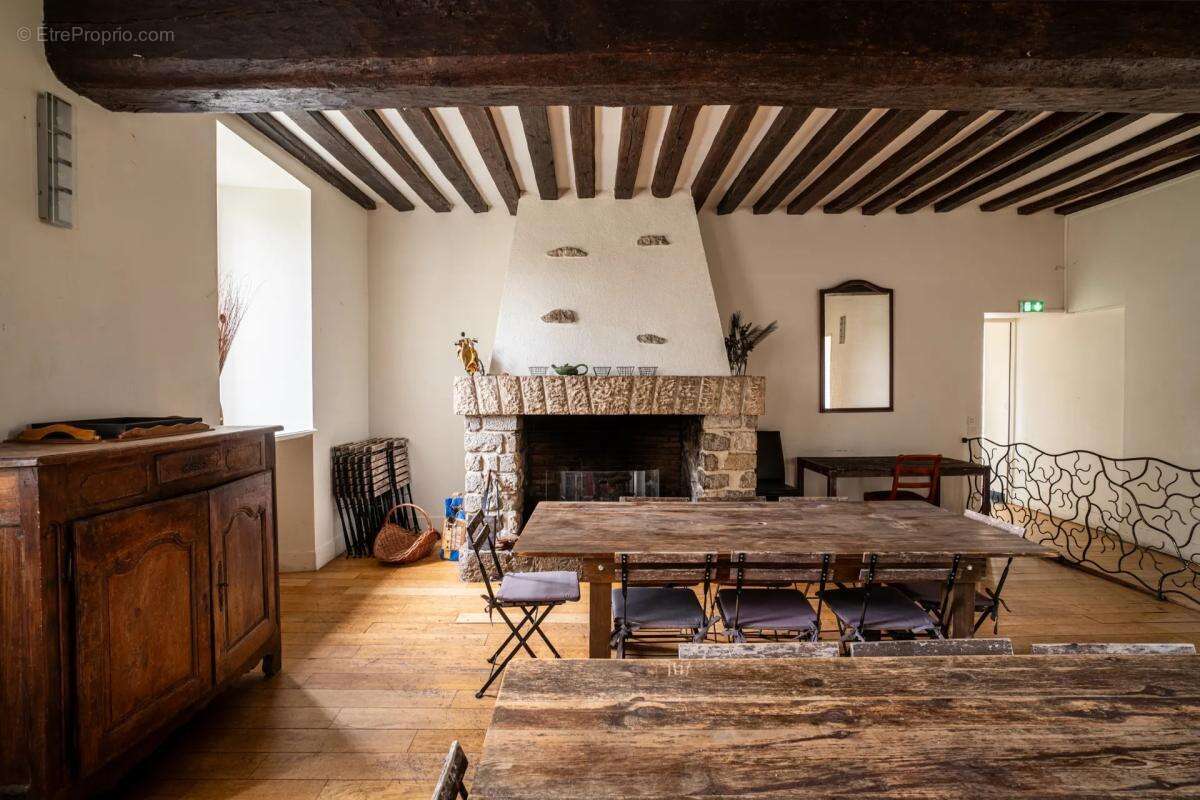 Maison à VITRY-AUX-LOGES