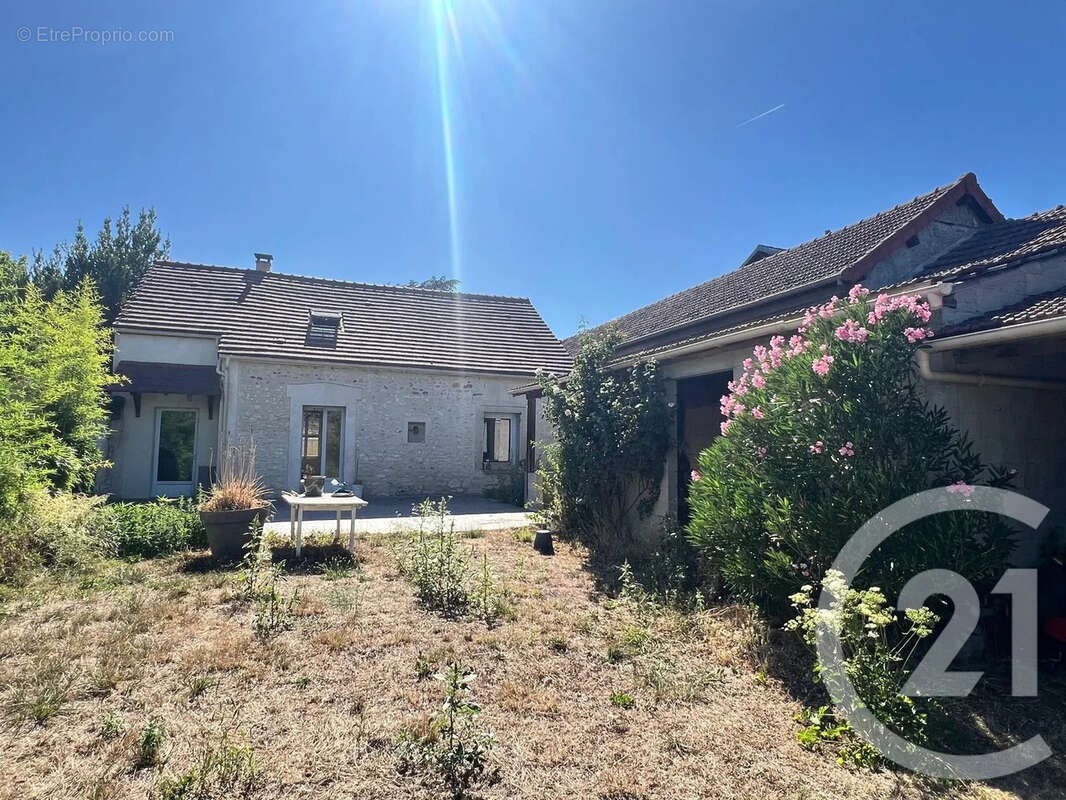 Maison 114 m² à Garennes-Sur-Eure  - photo 10