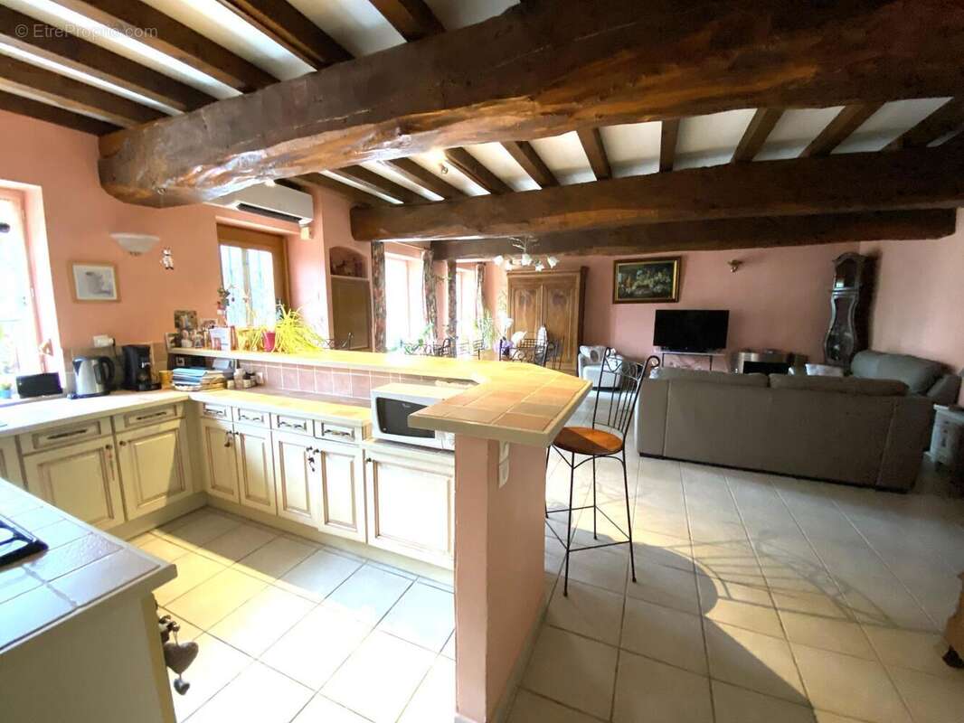 Photo 5 - Appartement à MONTMERLE-SUR-SAONE