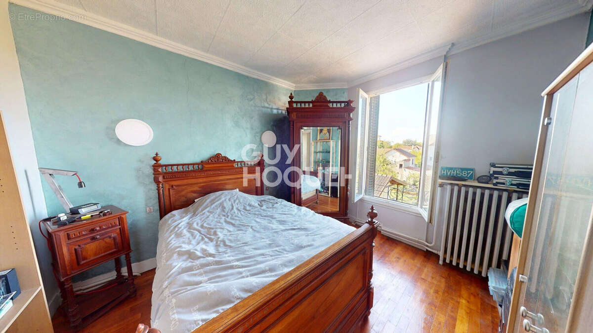 Maison à LES PAVILLONS-SOUS-BOIS