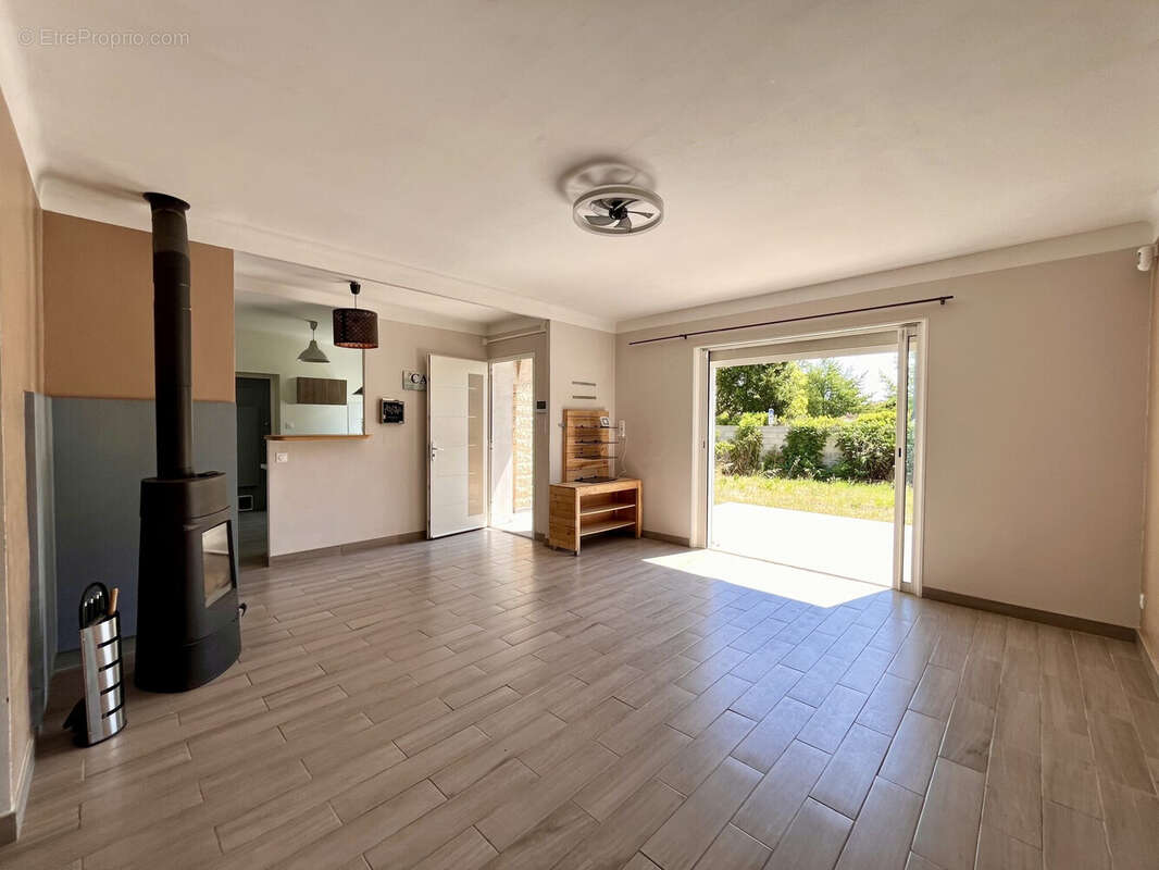 Maison 114 m² à Manduel  - photo 4