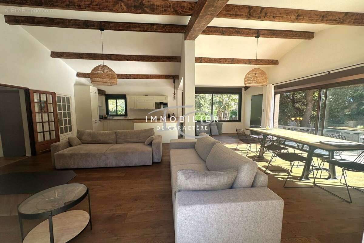 Maison à LA CROIX-VALMER