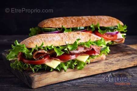 Commerce à VILLEFRANCHE-SUR-SAONE