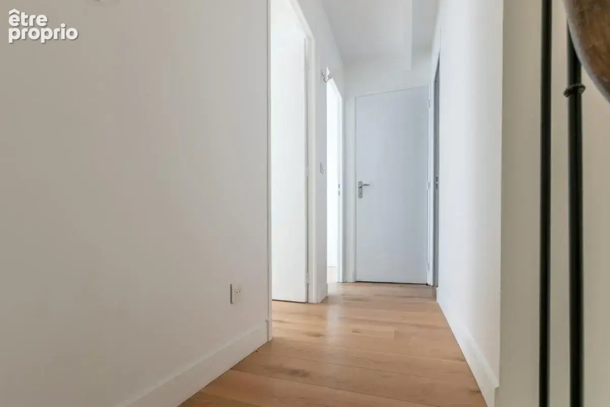 JOURDAIN / Ancien atelier réhabilité en loft duplex - photo 13