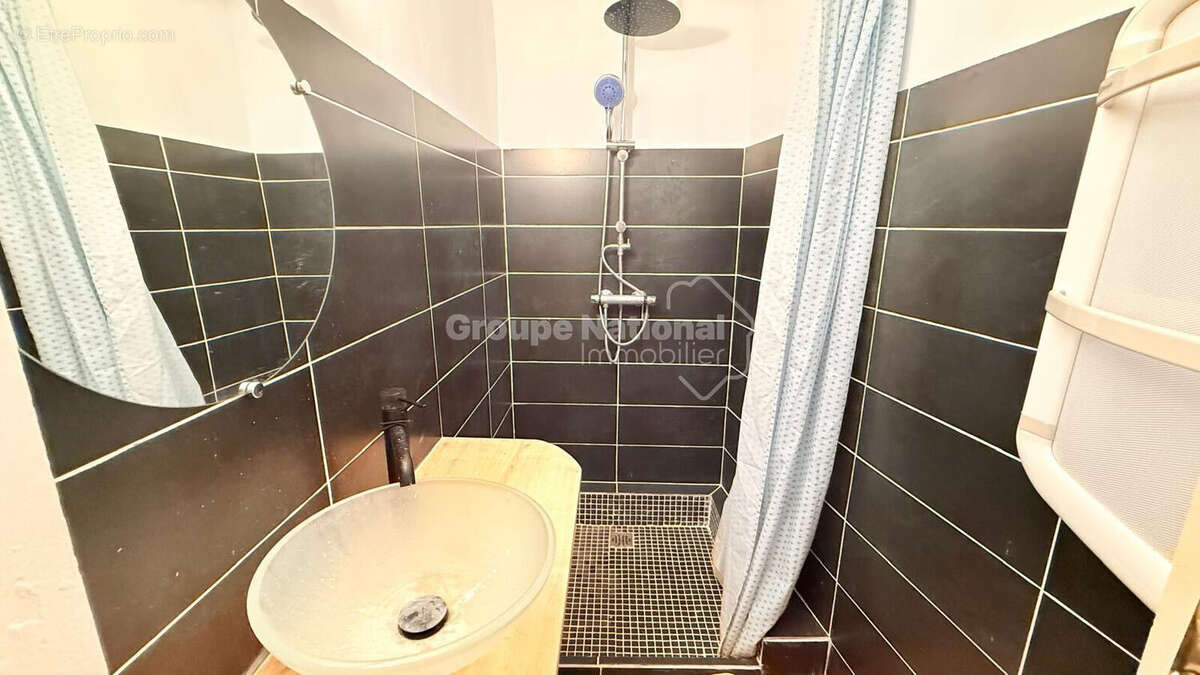 Maison à VILLES-SUR-AUZON