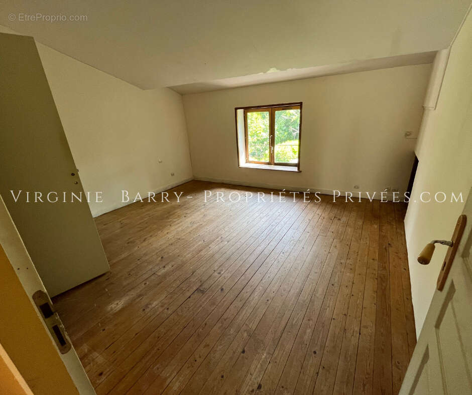 Appartement à TONNAY-CHARENTE