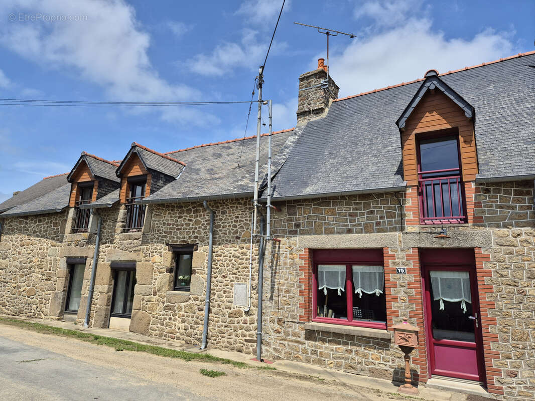 Maison à SAINT-MARC-SUR-COUESNON