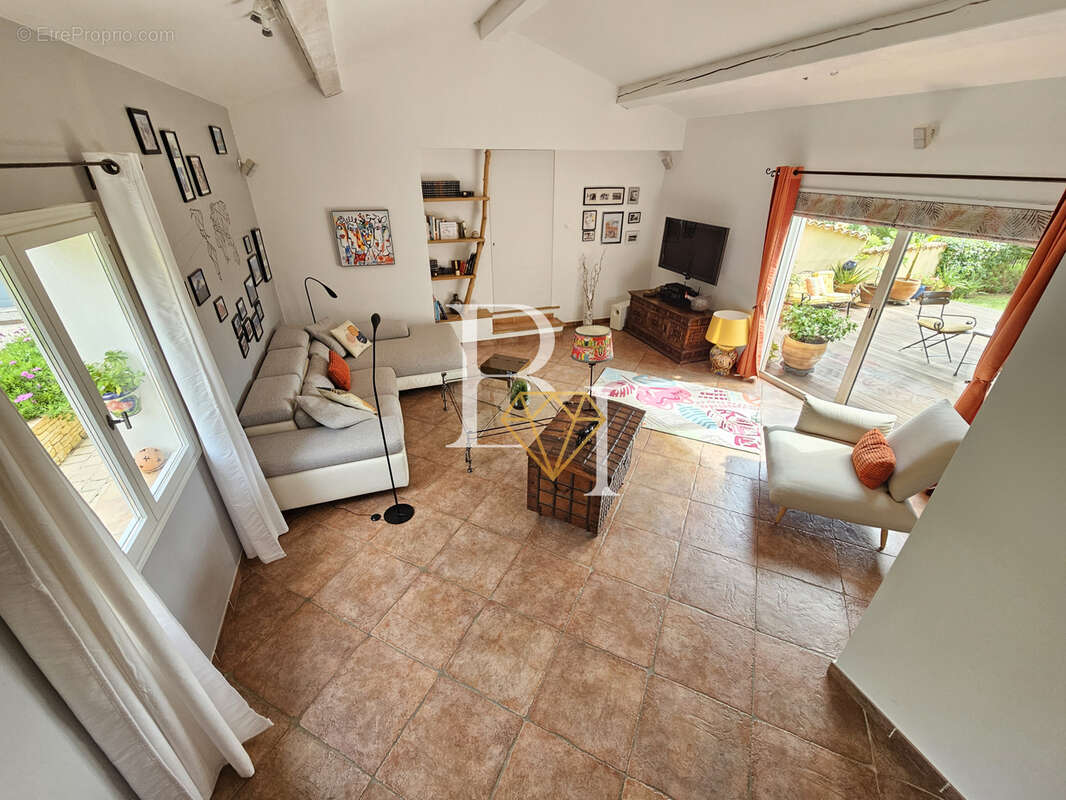 Maison à SAINT-JEANNET