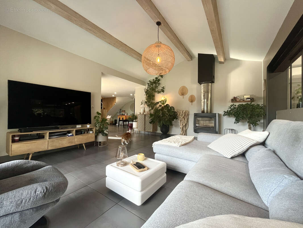 Maison à MALATAVERNE