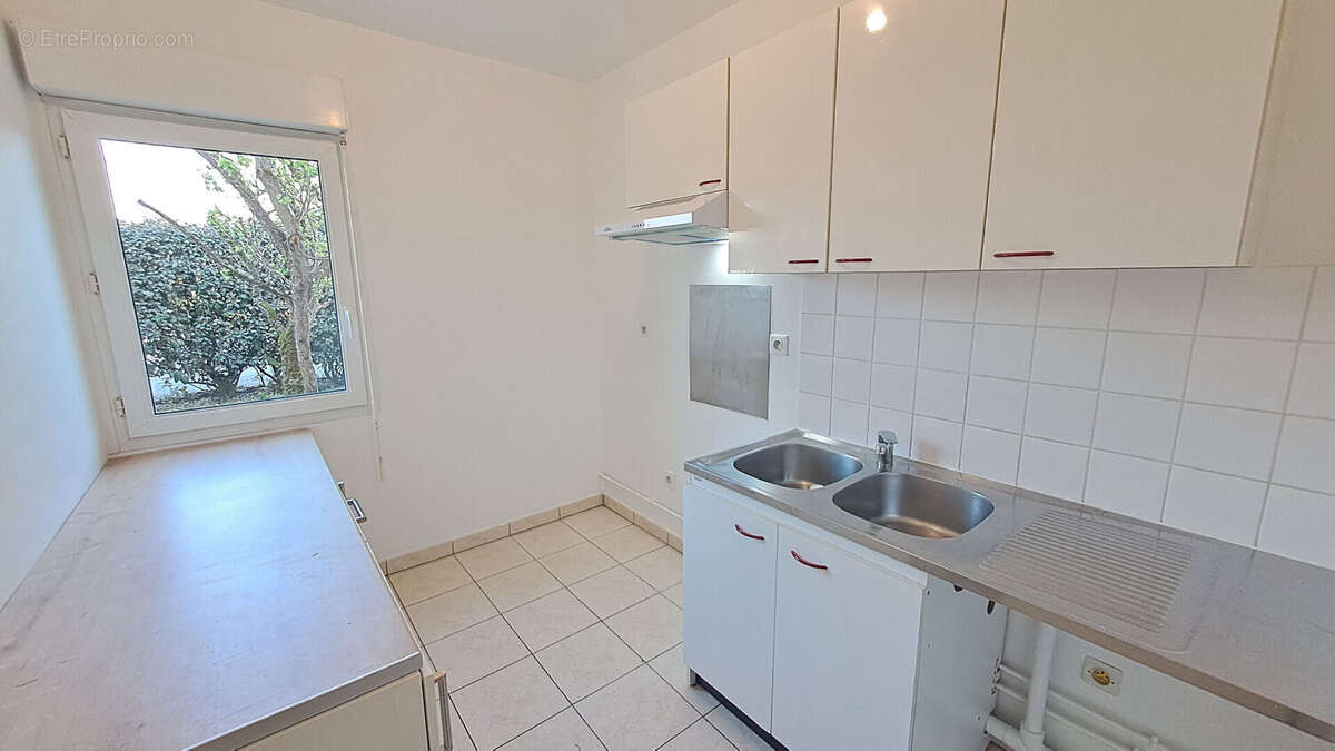 Appartement à SAINT-REMY-LES-CHEVREUSE