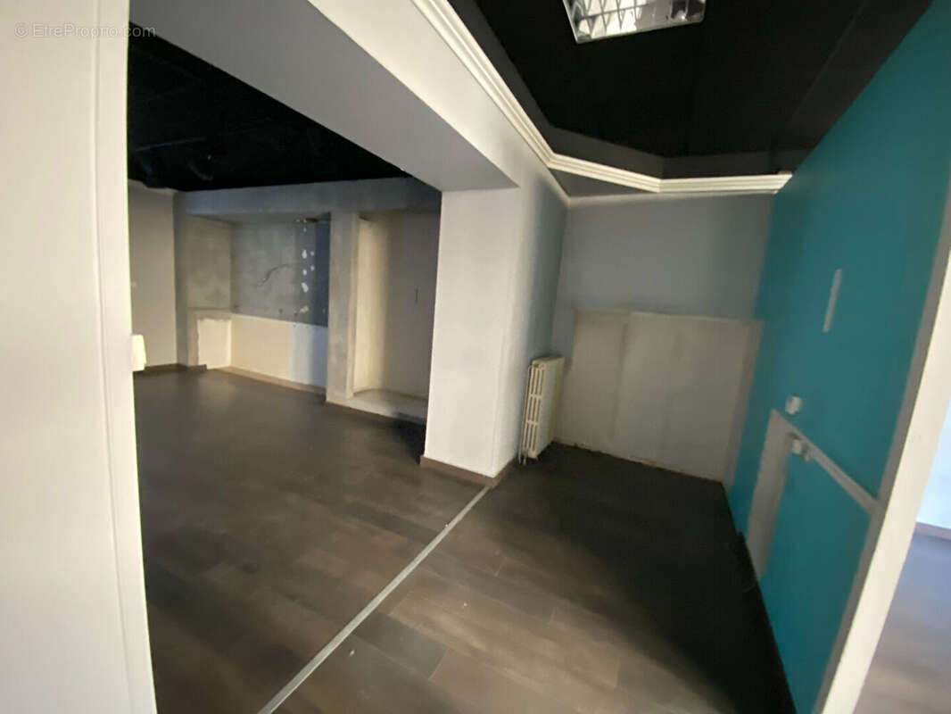 Commerce 110 m² à Pau  - photo 5