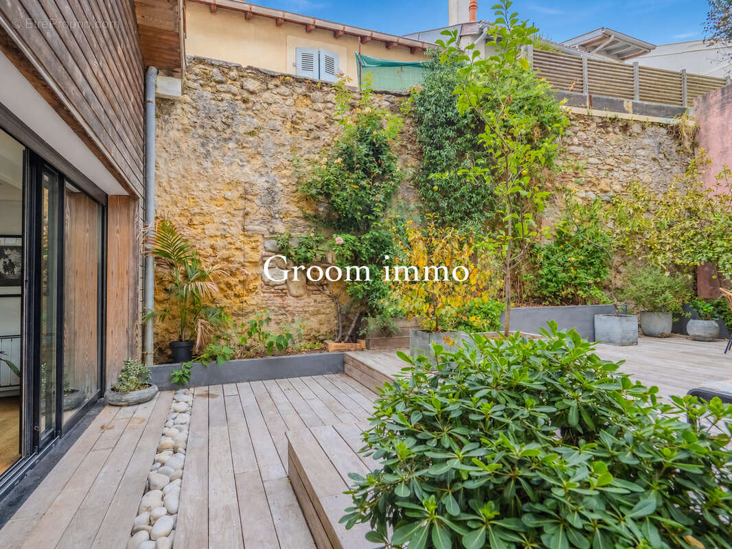 Biarritz - au coeur du quartier Beaurivage - bel appartement avec cour privative de 60 m2 - photo 2