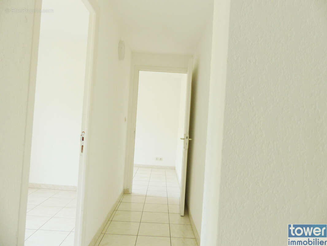 Appartement à LAMALOU-LES-BAINS