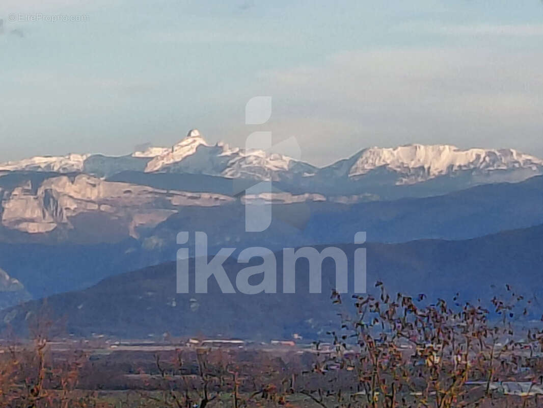 Maison à GENISSIEUX
