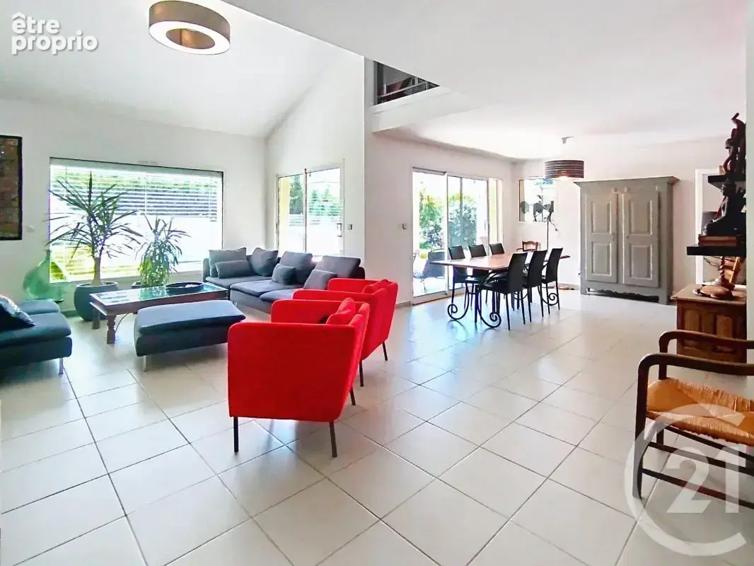 Maison 204 m² à Vienne  - photo 5