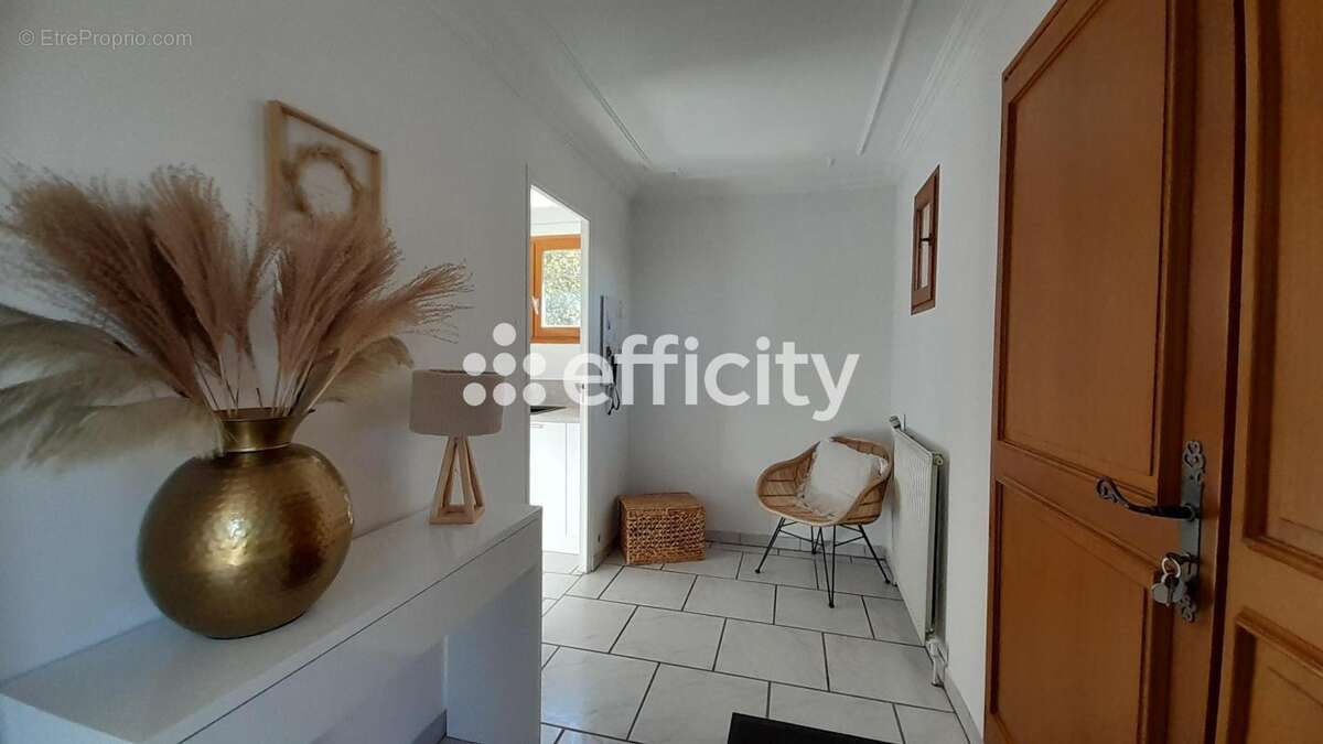 Maison à CONDE-SUR-SARTHE