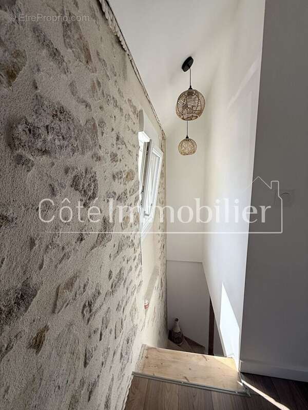 Maison T3 rénovée avec goût-Centre & plage à pied - photo 5