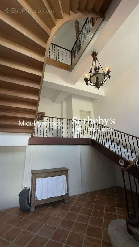 Appartement à DREMIL-LAFAGE