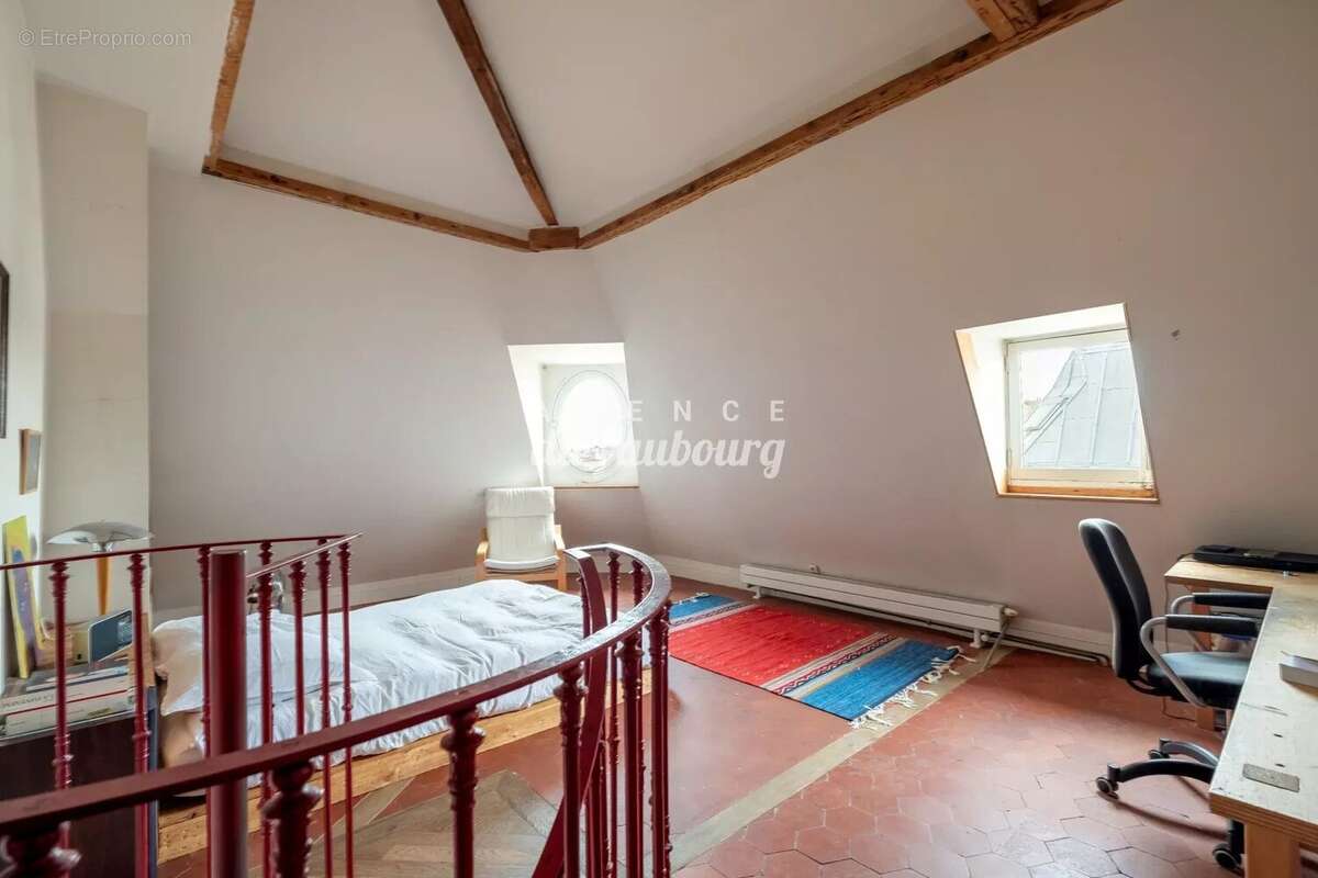 Appartement à PARIS-9E