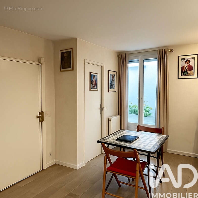 Photo 3 - Appartement à PARIS-18E