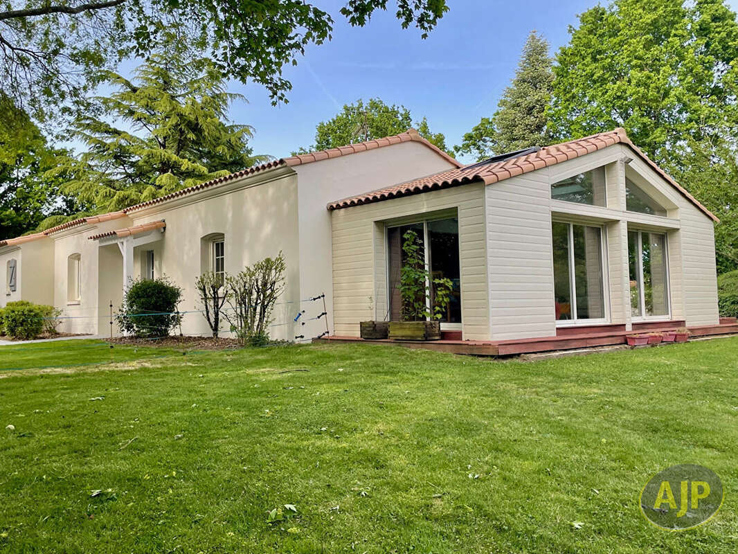 Maison à AIZENAY