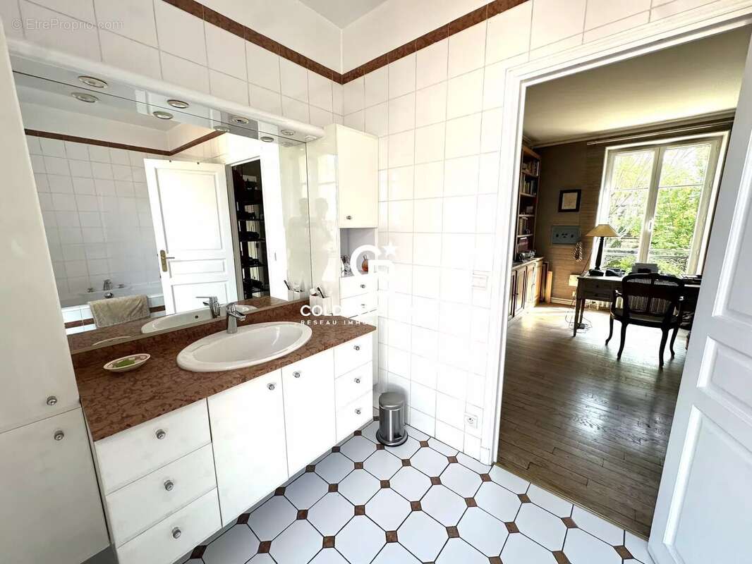 Maison à LE VESINET