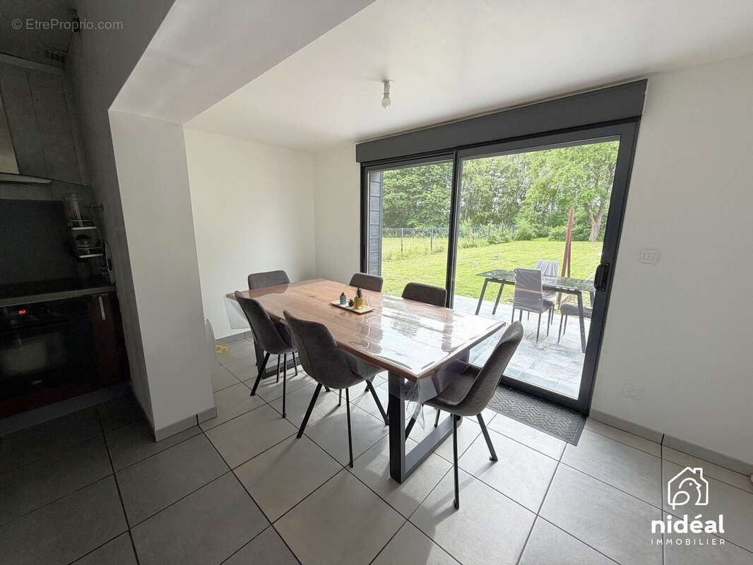 Maison à RECQUIGNIES