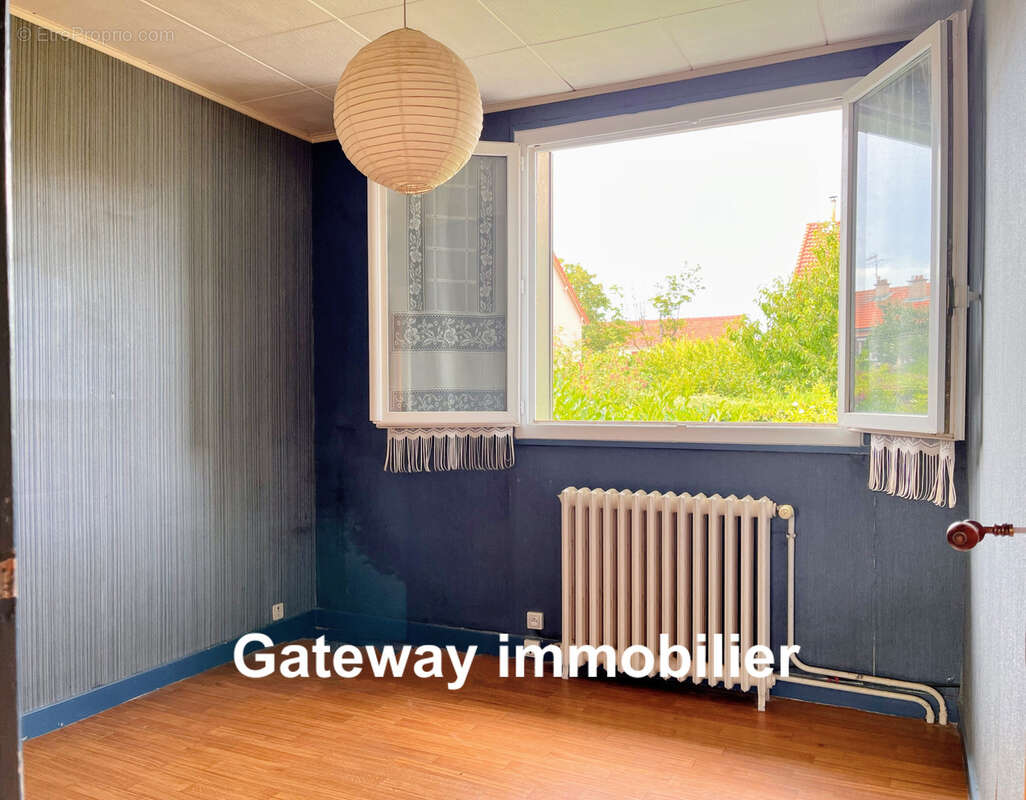 Maison , 5 chambres, sur terrain de 622m2 Le Cendre (63670) - photo 9