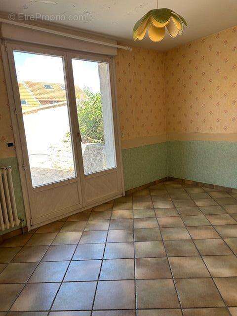 Maison à MERFY