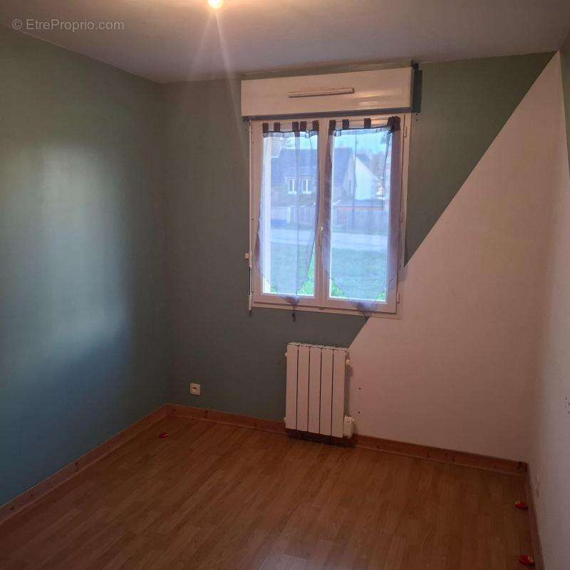 Maison à MINIAC-MORVAN