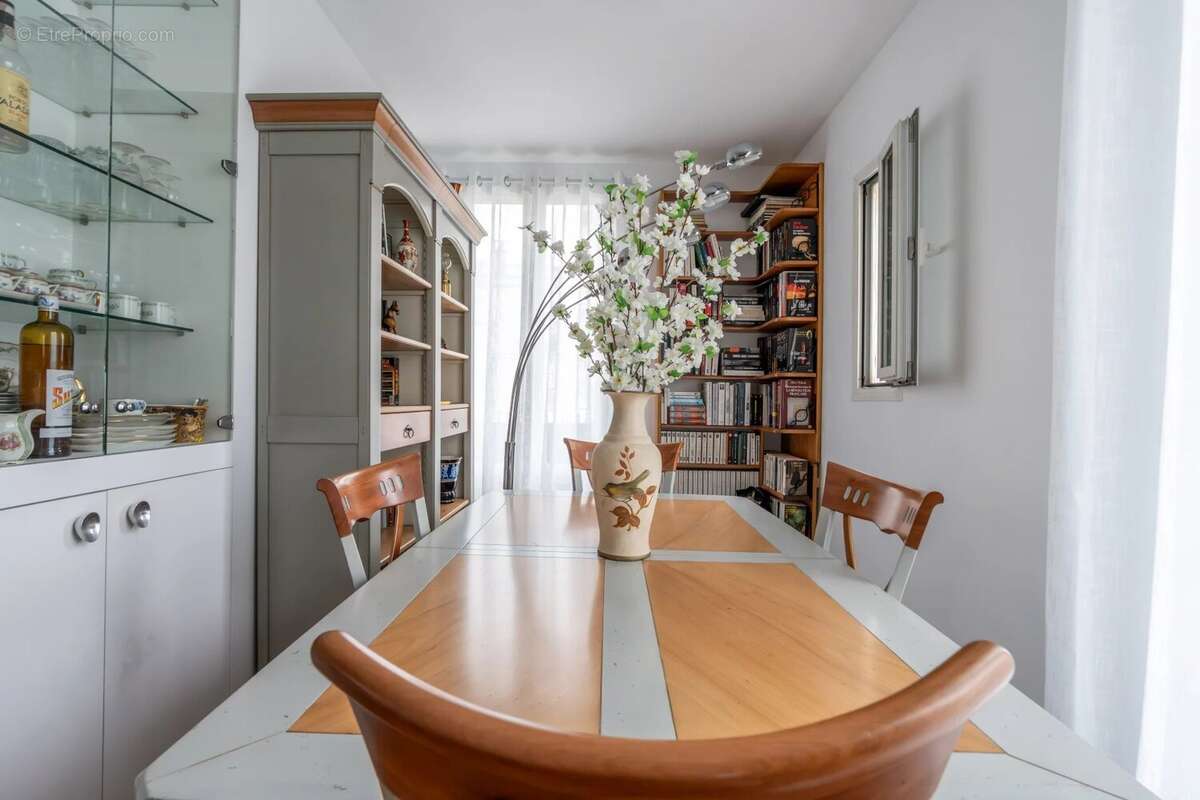 Maison à LE PERREUX-SUR-MARNE