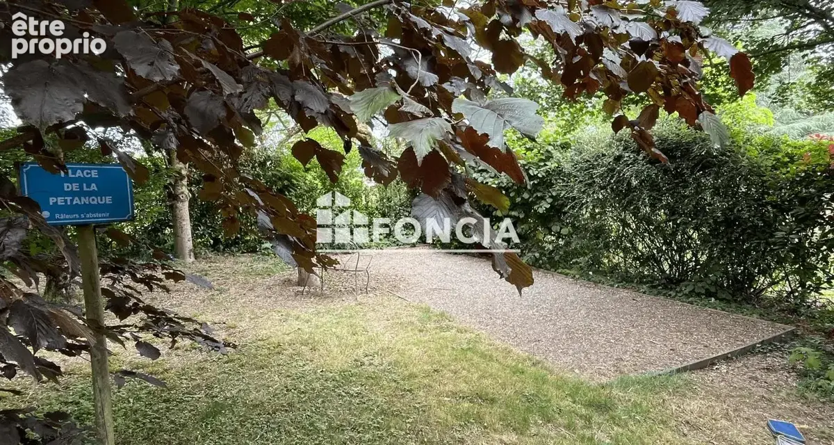 Une demeure confidentielle au cœur de Noyen-sur-Sarthe - photo 13