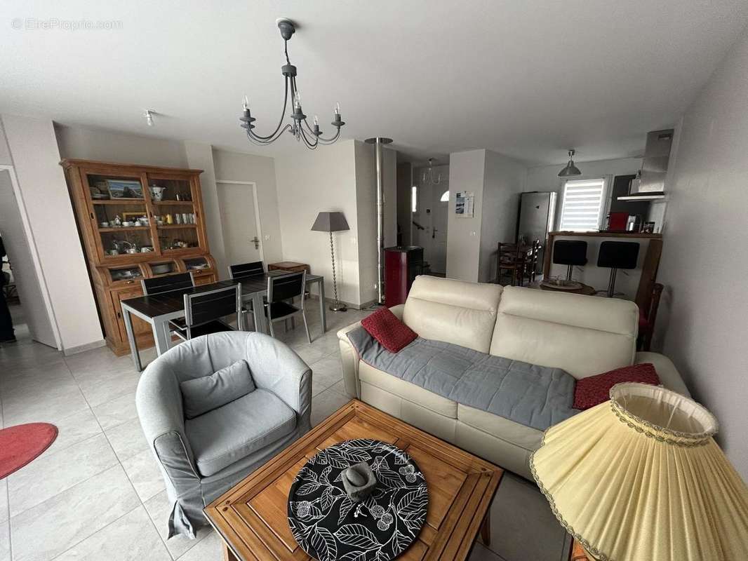 Maison à SAINT-THIBERY