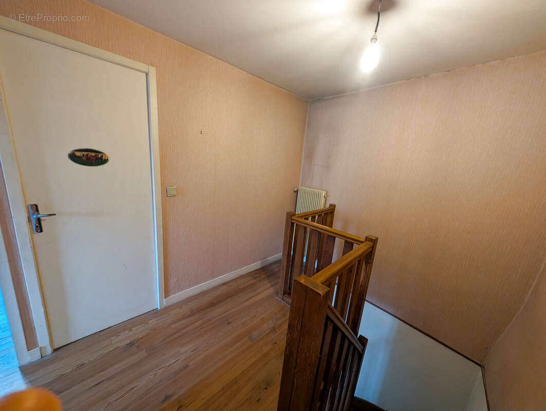 Maison à PONT-DU-CHATEAU