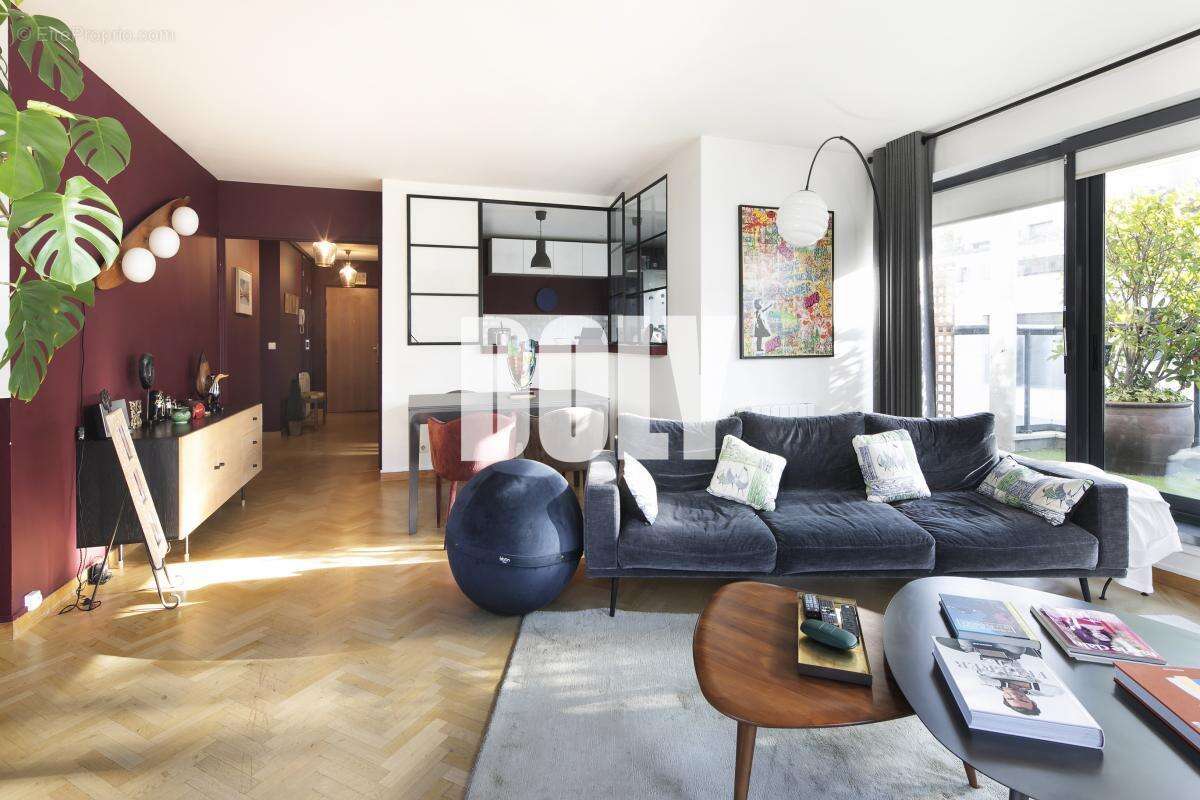 Appartement à PARIS-15E