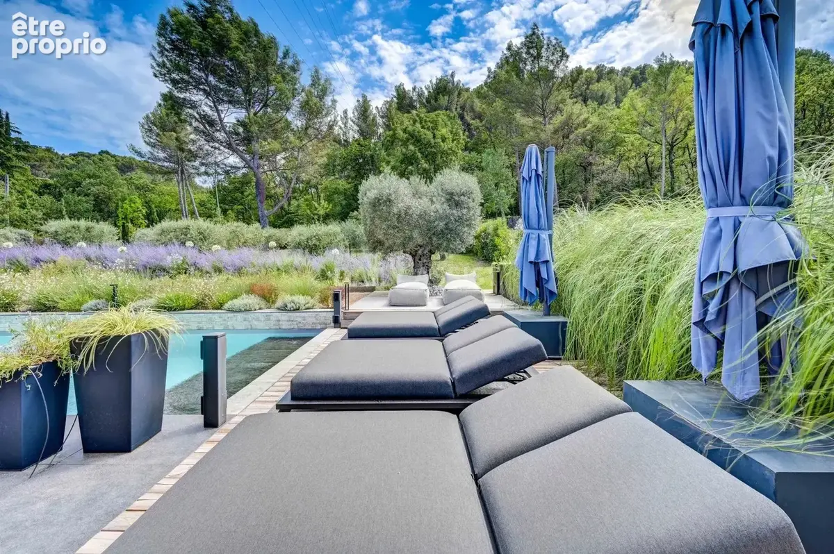 Aix-en-Provence – Montaiguet  Villa contemporaine de 232 m² avec piscine sur 4 110 m² - photo 9