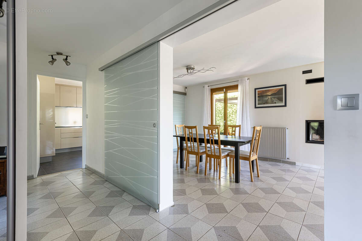Maison à POISY