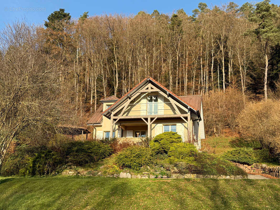 Maison à SAINT-ETIENNE-LES-REMIREMONT