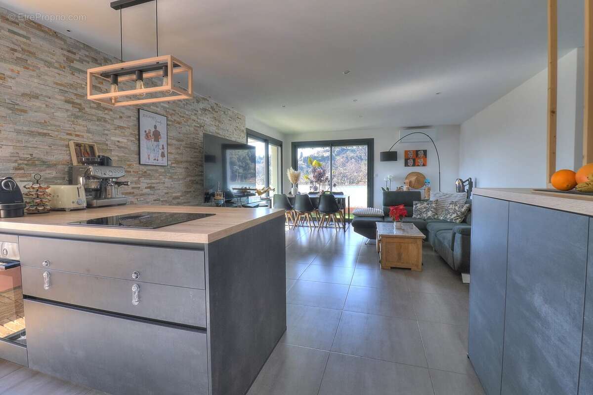 Appartement à CAGNES-SUR-MER