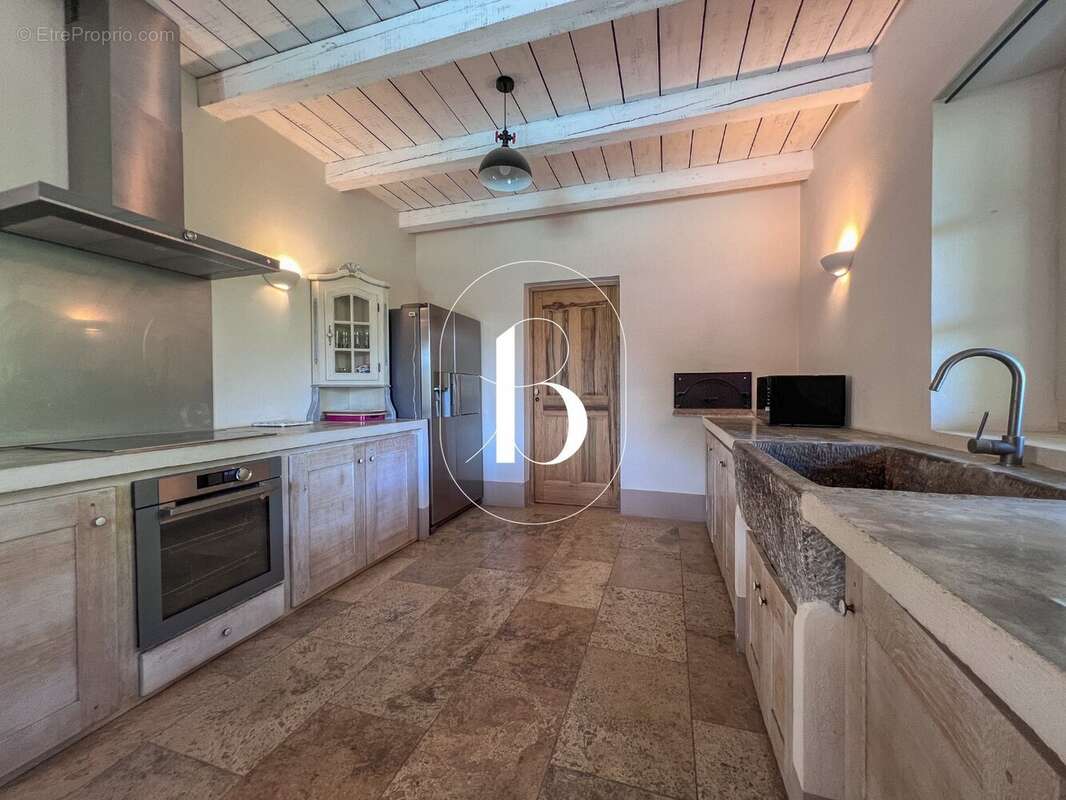 Maison 210 m² à Goudargues  - photo 14