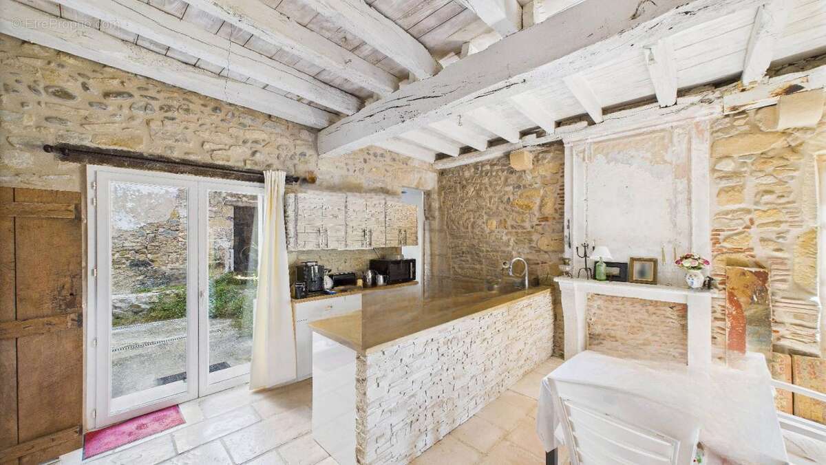 Maison à SAUBUSSE