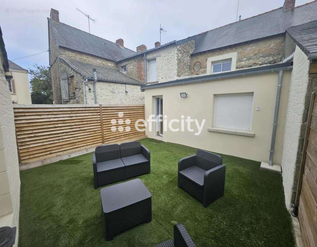 Maison à SAINT-VINCENT-DES-LANDES