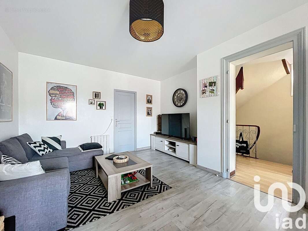 Appartement 86 m² à Val-De-Vesle  - photo 3