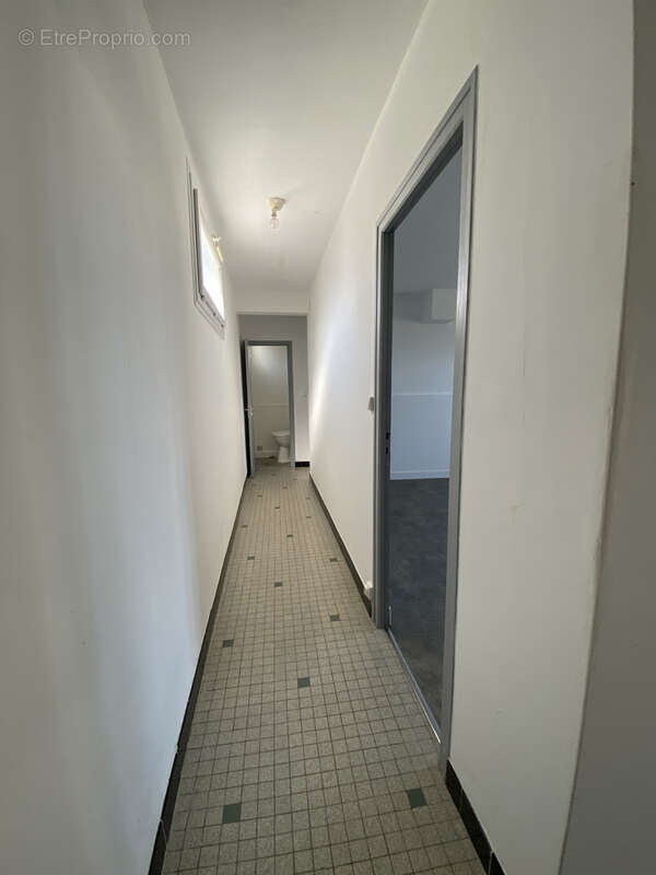 Maison à VILLEBERNIER