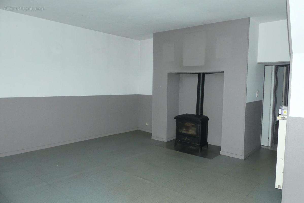 Maison à TOURS-EN-VIMEU