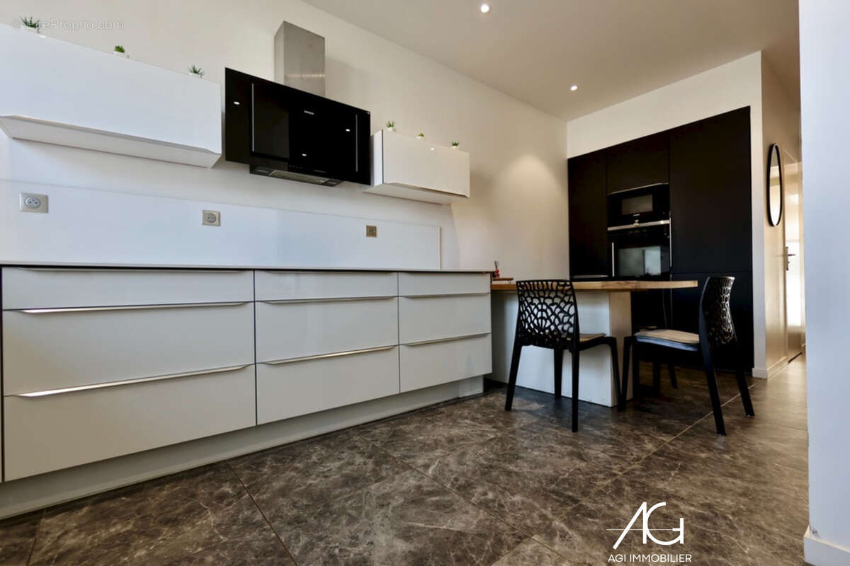 Fâches-thumesnil   magnifique maison familiale de 167 m2 entièrement rénovée   jardin   terrasse   garage de 6 - photo 5