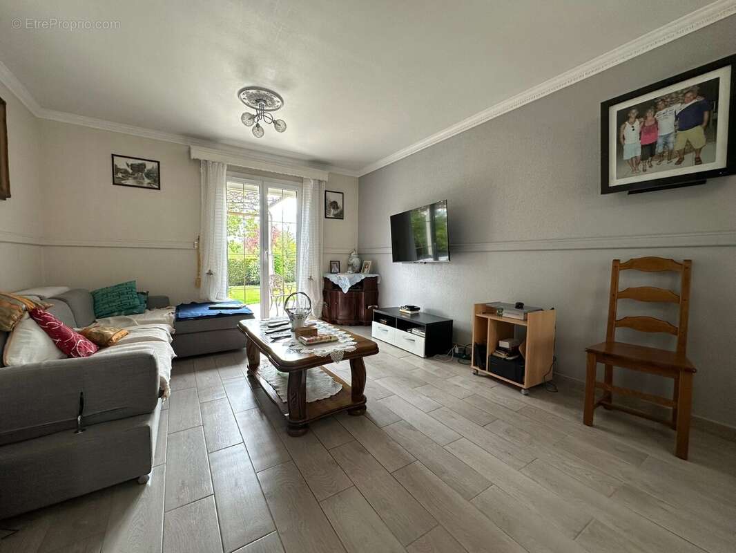 Maison à LIVRY-SUR-SEINE