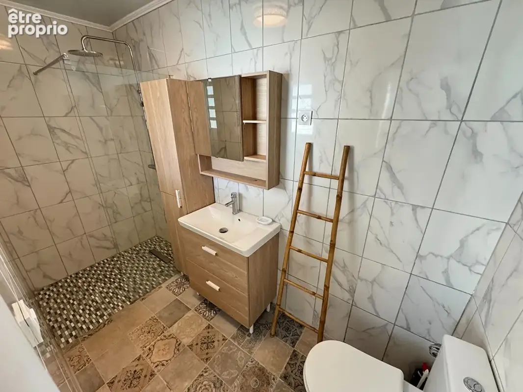 A VENDRE - Sainte-Marie - Maison T4 avec piscine et dépendance implantée sur un terrain de 636 m2 plat et cloturé - photo 18